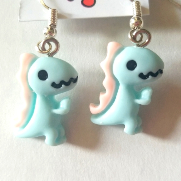 Dinasour earrings - Picture 2 of 5